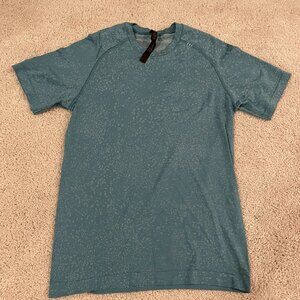 Lululemon Tee